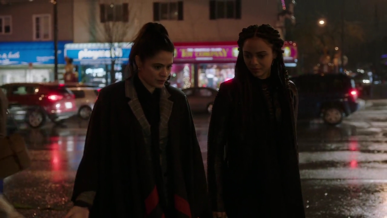 Charmed-Online-dot-nl_Charmed-1x11WitchPerfect02237.jpg