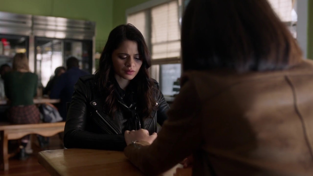 Charmed-Online-dot-nl_Charmed-1x12YoureDeathToMe00687.jpg Charmed-Online-dot-nl_Charmed-1x12YoureDeathToMe00687.jpg