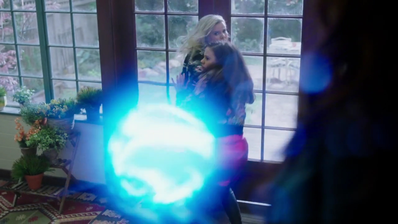 Charmed-Online-dot-nl_Charmed-1x12YoureDeathToMe01043.jpg