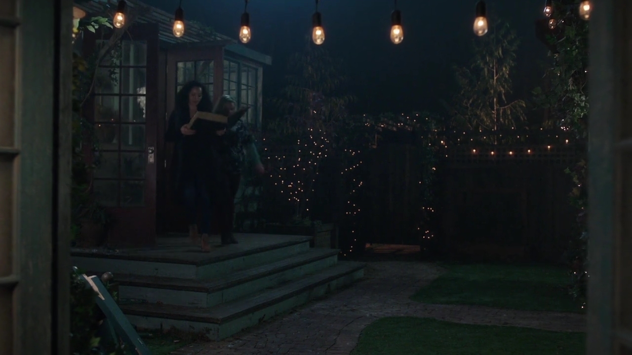 Charmed-Online-dot-nl_Charmed-1x12YoureDeathToMe01445.jpg