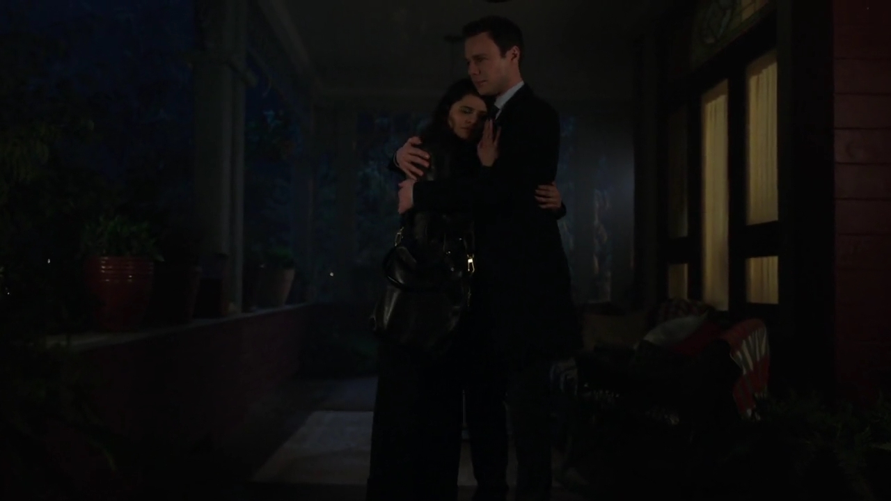 Charmed-Online-dot-nl_Charmed-1x12YoureDeathToMe02012.jpg