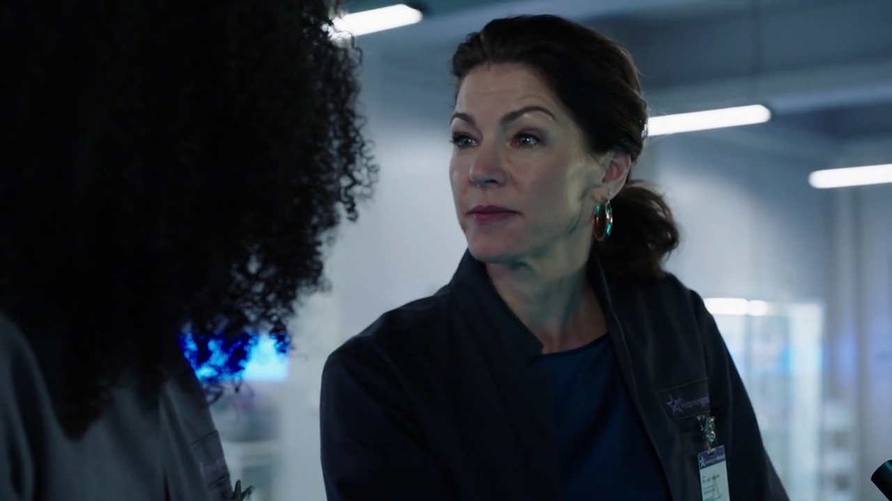 Charmed-Online-dot-nl_Charmed-1x13ManicPixieNightmare00212.jpg