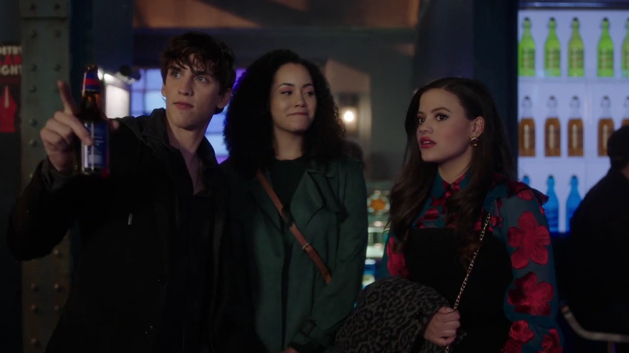 Charmed-Online-dot-nl_Charmed-1x13ManicPixieNightmare00407.jpg