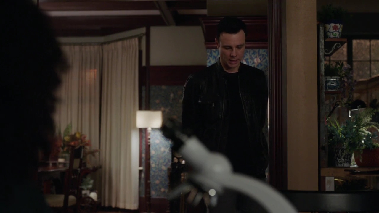 Charmed-Online-dot-nl_Charmed-1x13ManicPixieNightmare00625.jpg