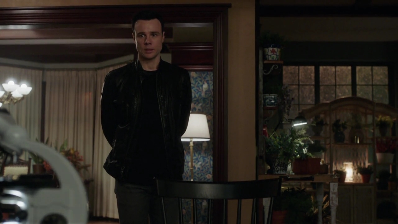 Charmed-Online-dot-nl_Charmed-1x13ManicPixieNightmare00641.jpg