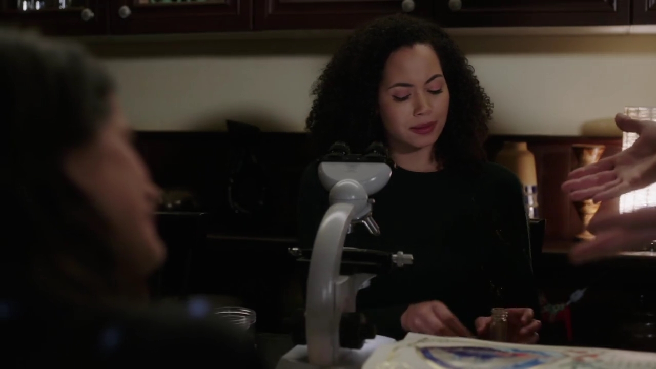 Charmed-Online-dot-nl_Charmed-1x13ManicPixieNightmare00713.jpg