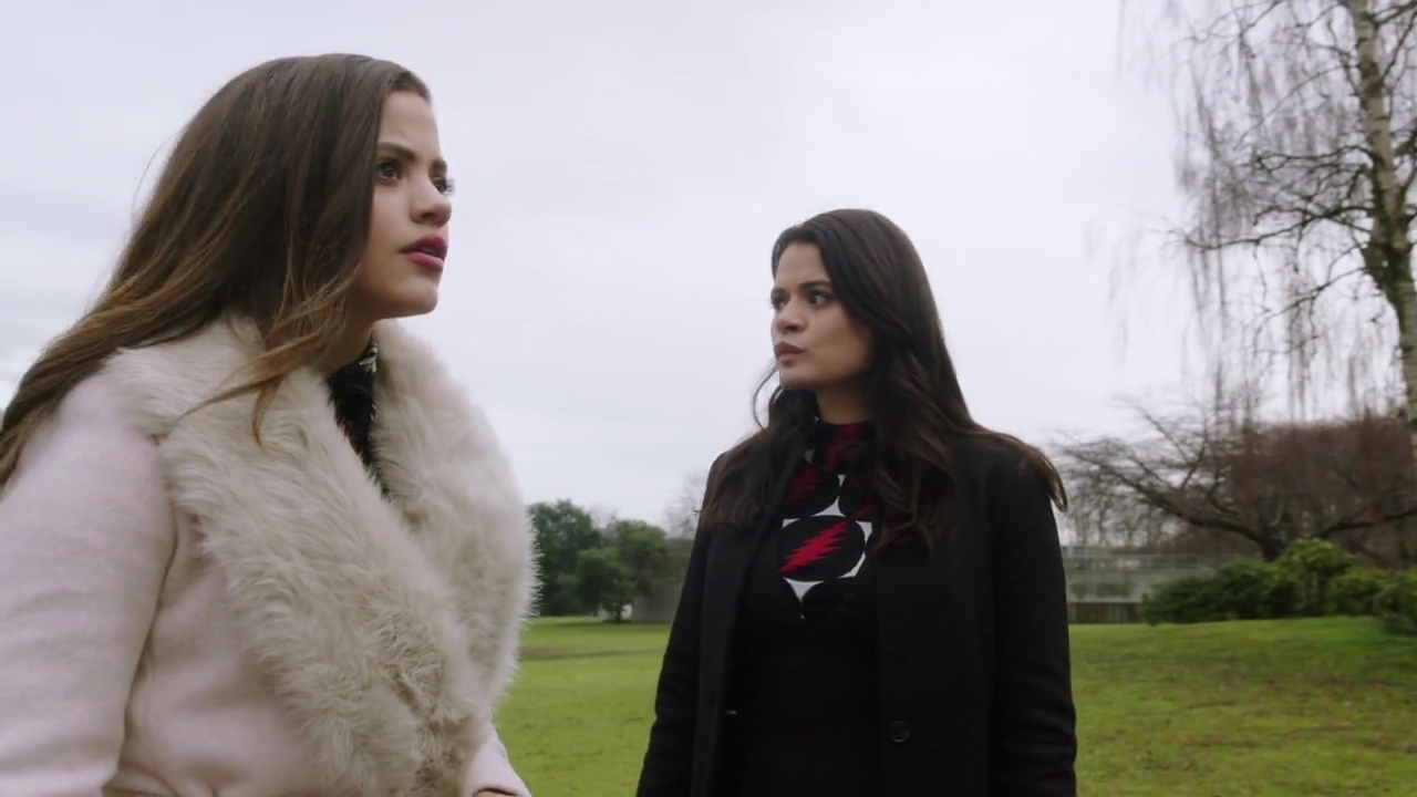 Charmed-Online-dot-nl_Charmed-1x13ManicPixieNightmare00977.jpg