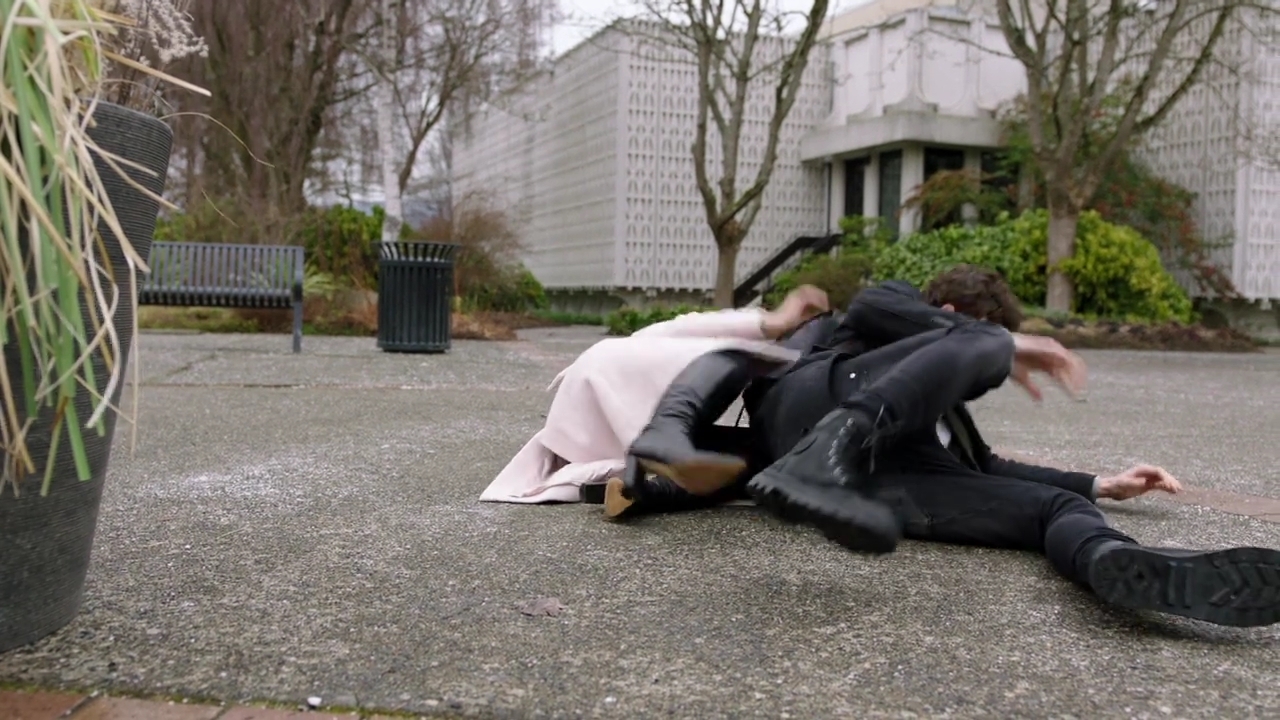 Charmed-Online-dot-nl_Charmed-1x13ManicPixieNightmare01062.jpg