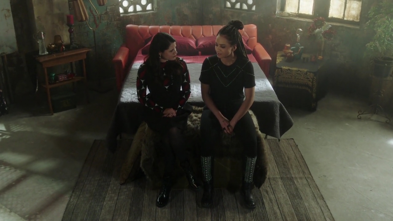 Charmed-Online-dot-nl_Charmed-1x13ManicPixieNightmare01099.jpg