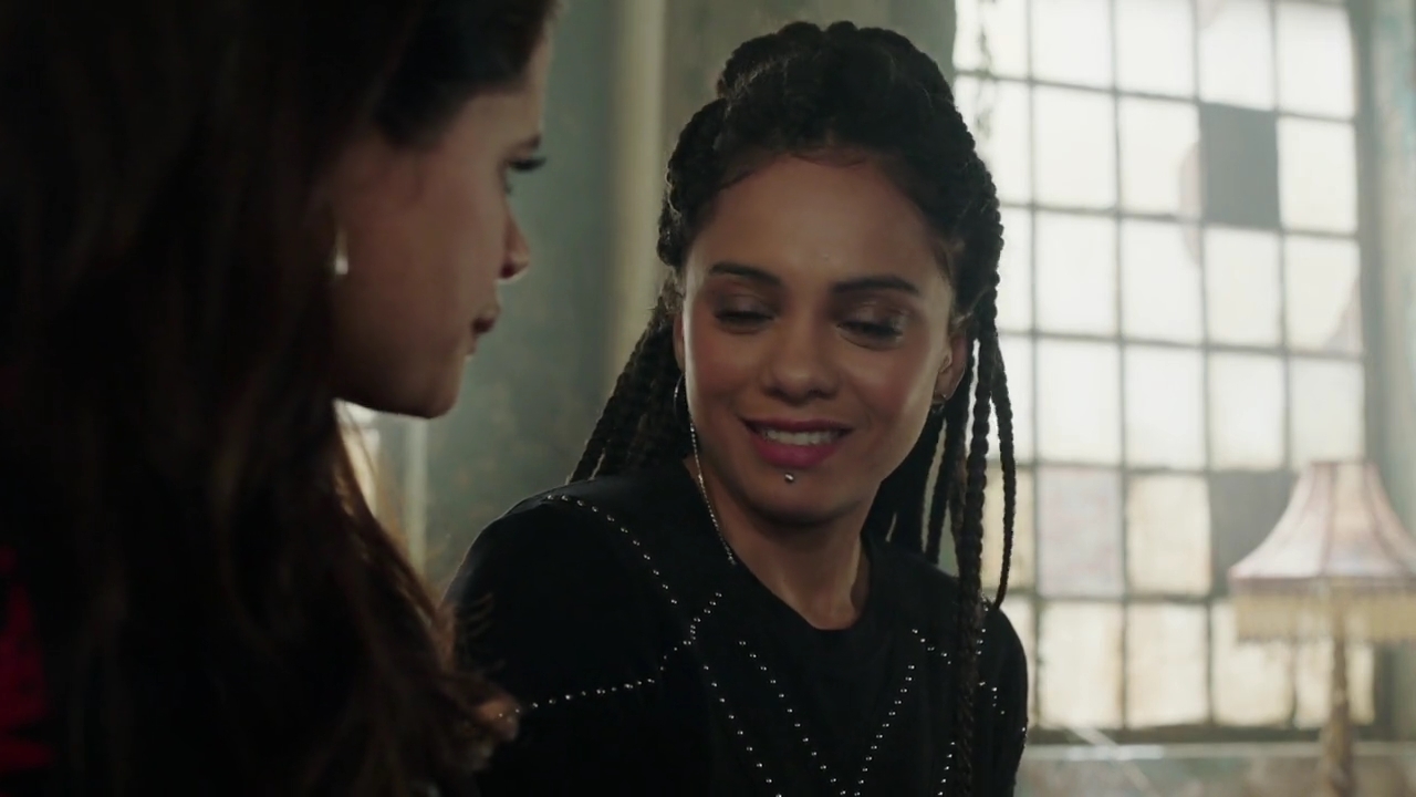 Charmed-Online-dot-nl_Charmed-1x13ManicPixieNightmare01115.jpg