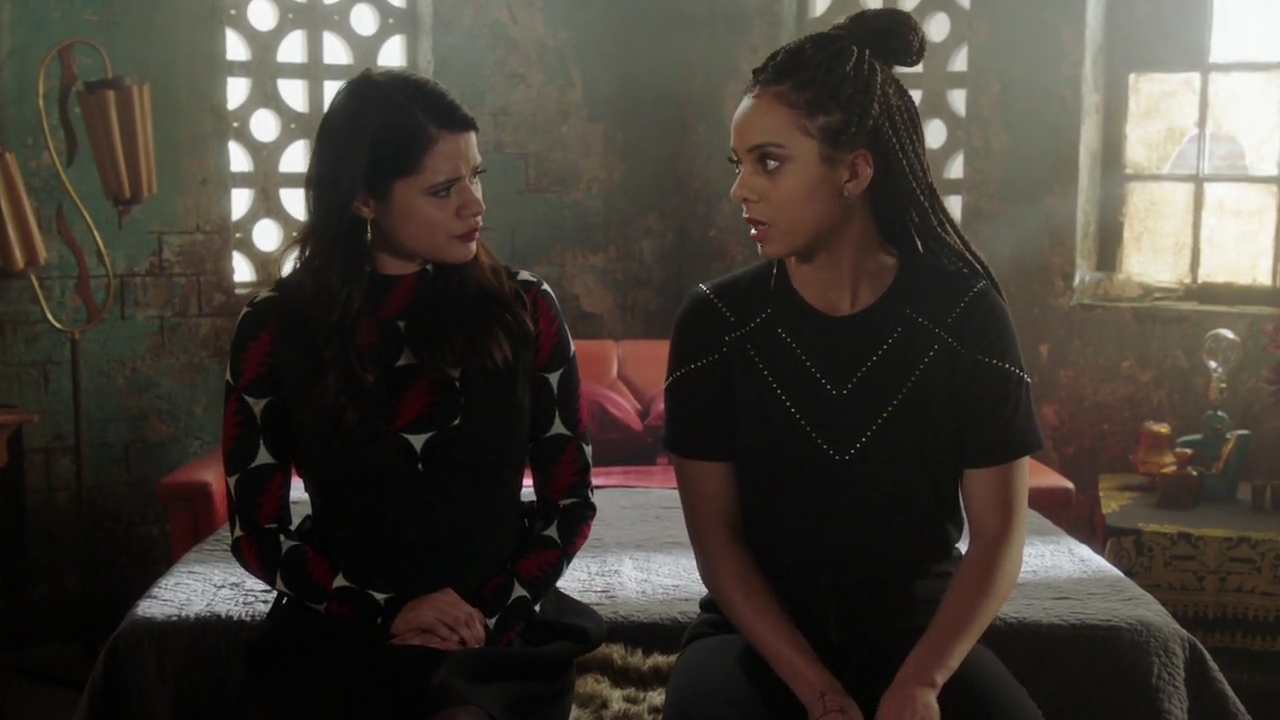 Charmed-Online-dot-nl_Charmed-1x13ManicPixieNightmare01136.jpg