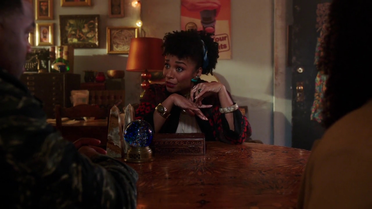 Charmed-Online-dot-nl_Charmed-1x13ManicPixieNightmare01174.jpg