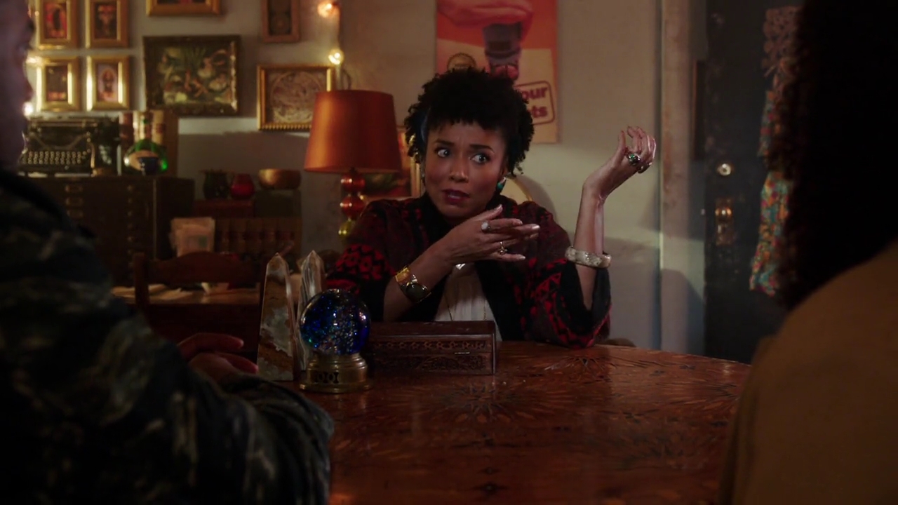 Charmed-Online-dot-nl_Charmed-1x13ManicPixieNightmare01176.jpg