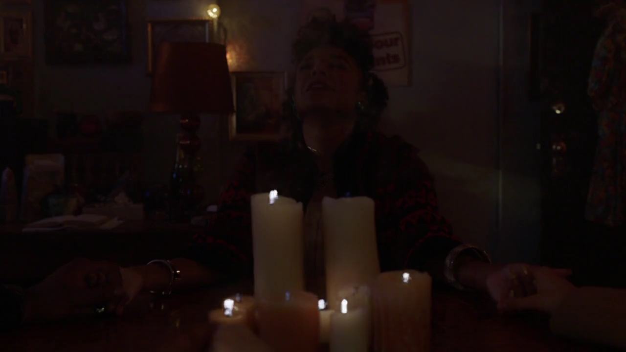 Charmed-Online-dot-nl_Charmed-1x13ManicPixieNightmare01237.jpg