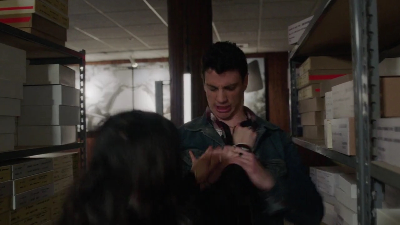 Charmed-Online-dot-nl_Charmed-1x13ManicPixieNightmare01876.jpg