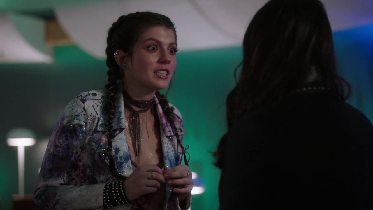 Charmed-Online-dot-nl_Charmed-1x13ManicPixieNightmare01940.jpg