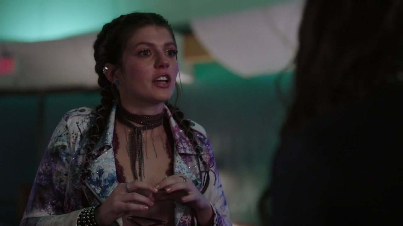 Charmed-Online-dot-nl_Charmed-1x13ManicPixieNightmare01959.jpg