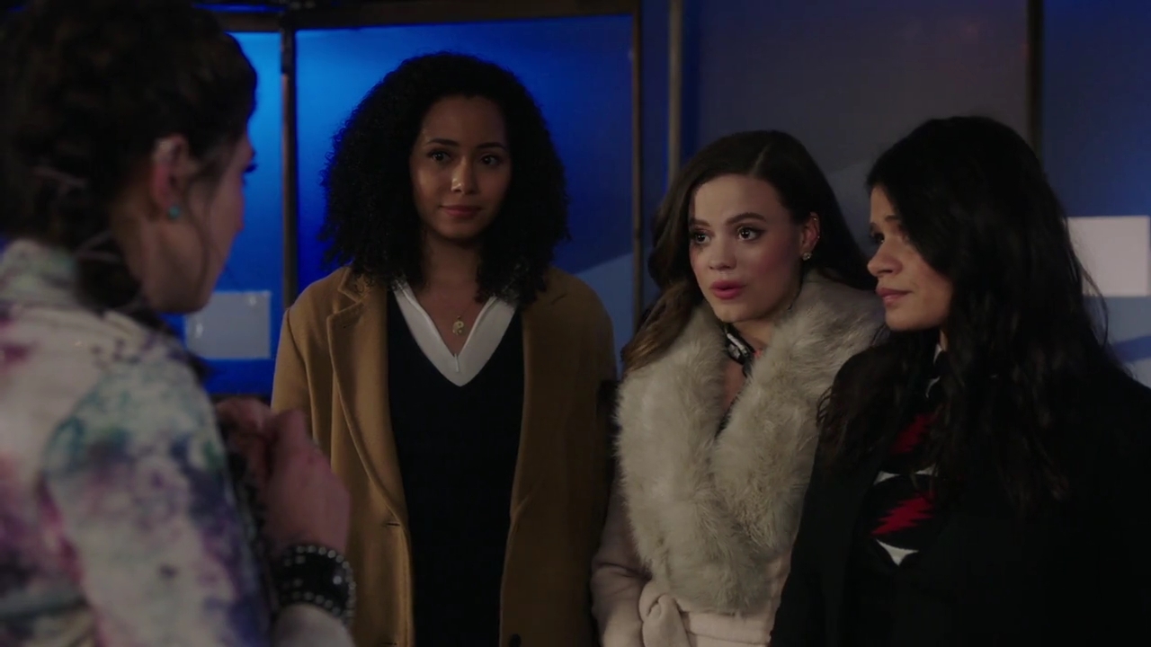 Charmed-Online-dot-nl_Charmed-1x13ManicPixieNightmare02045.jpg