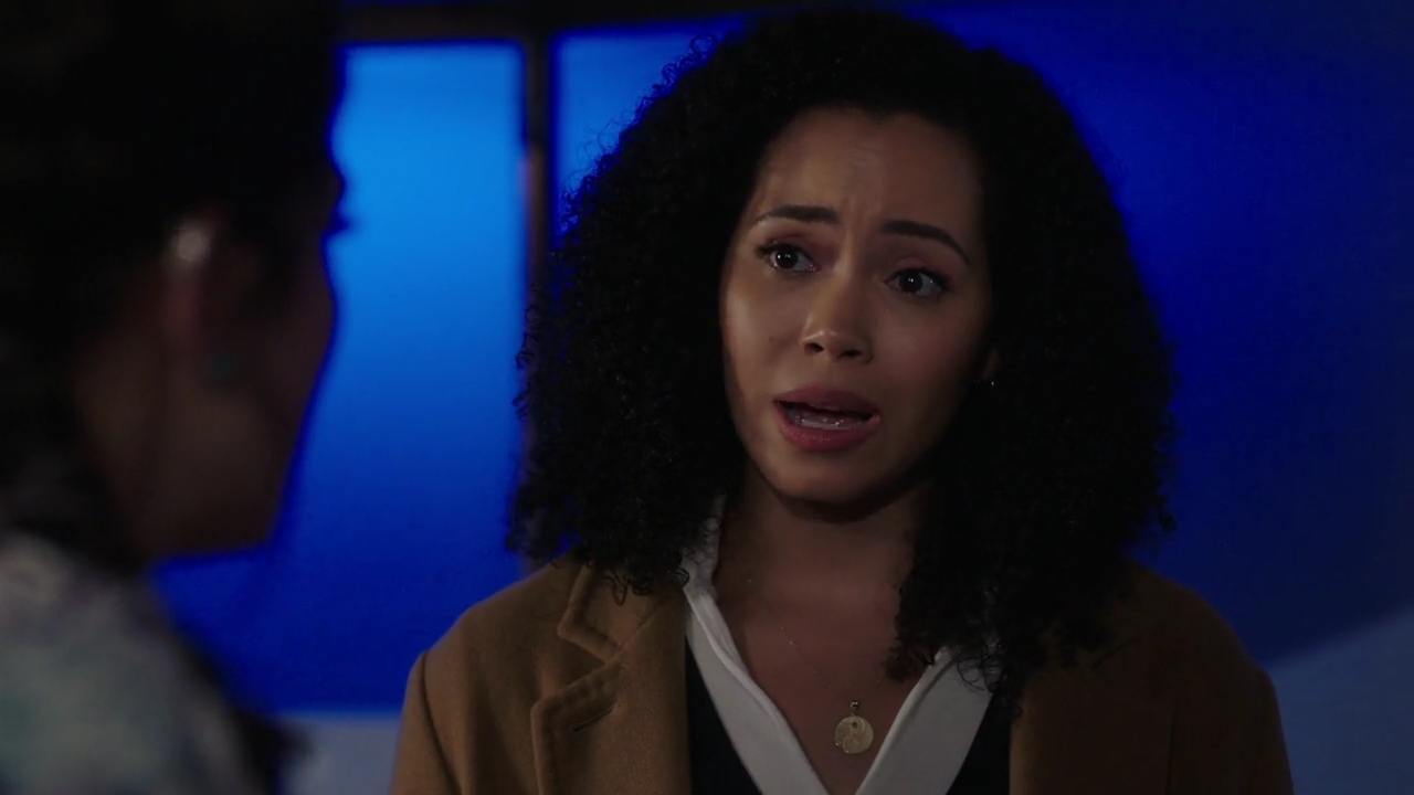 Charmed-Online-dot-nl_Charmed-1x13ManicPixieNightmare02050.jpg