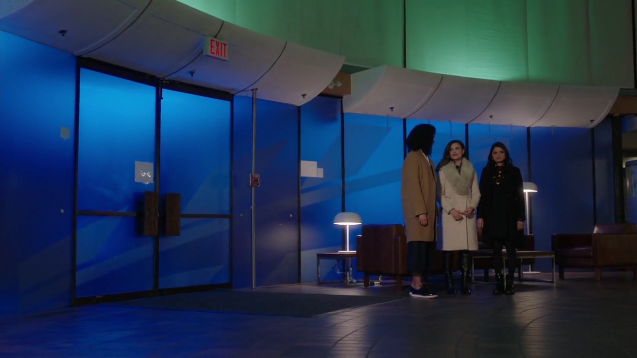 Charmed-Online-dot-nl_Charmed-1x13ManicPixieNightmare02066.jpg