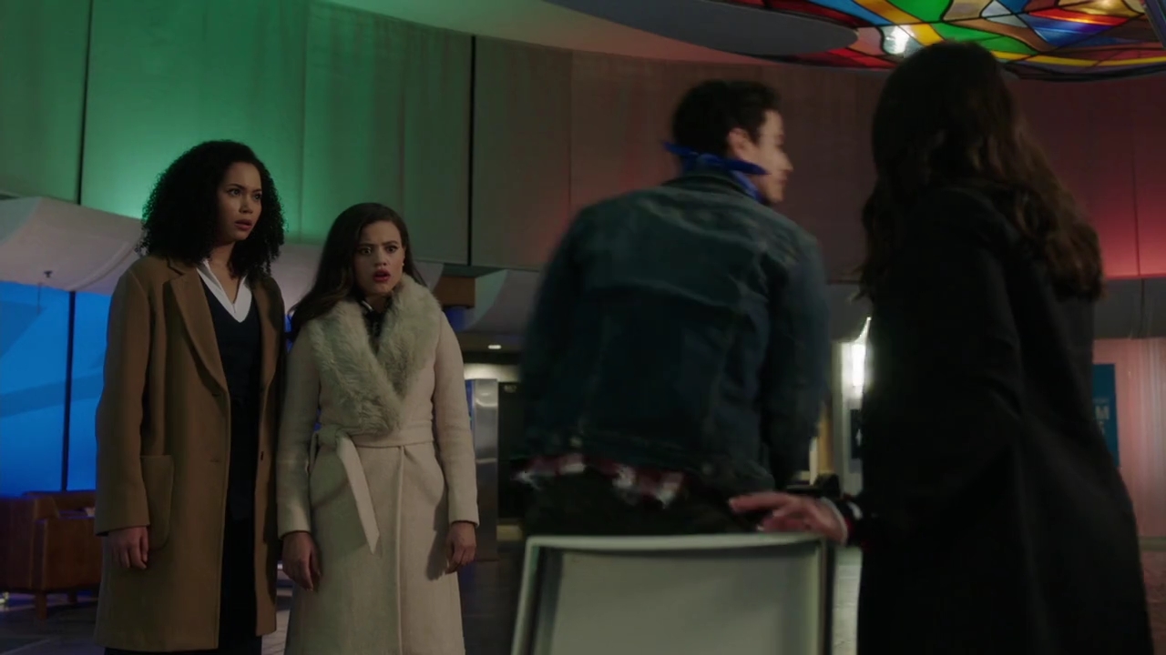 Charmed-Online-dot-nl_Charmed-1x13ManicPixieNightmare02105.jpg