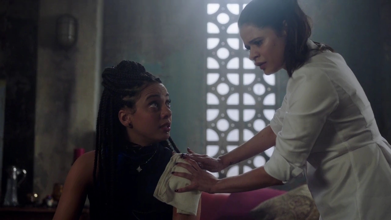 Charmed-Online-dot-nl_Charmed-1x14TouchedByADemon00014.jpg