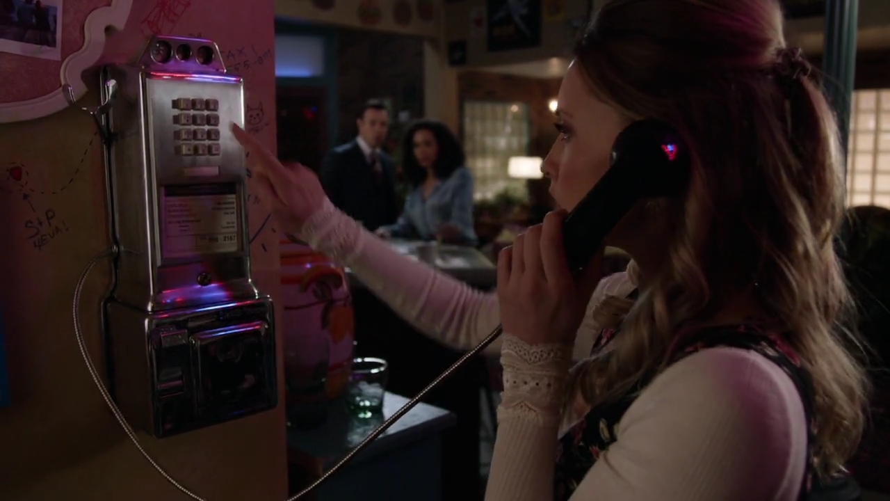 Charmed-Online-dot-nl_Charmed-1x14TouchedByADemon01512.jpg