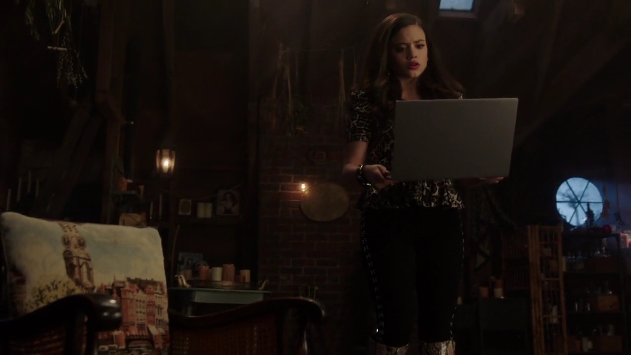Charmed-Online-dot-nl_Charmed-1x14TouchedByADemon01544.jpg