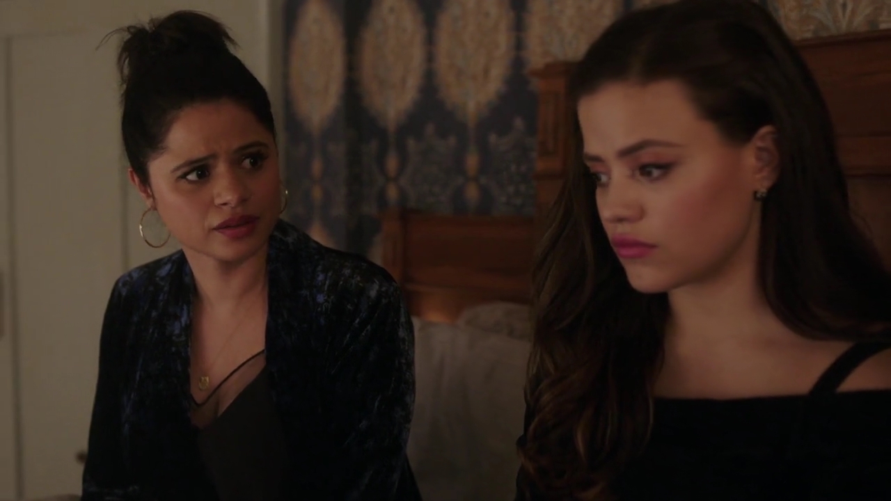 Charmed-Online-dot-nl_Charmed-1x14TouchedByADemon02106.jpg