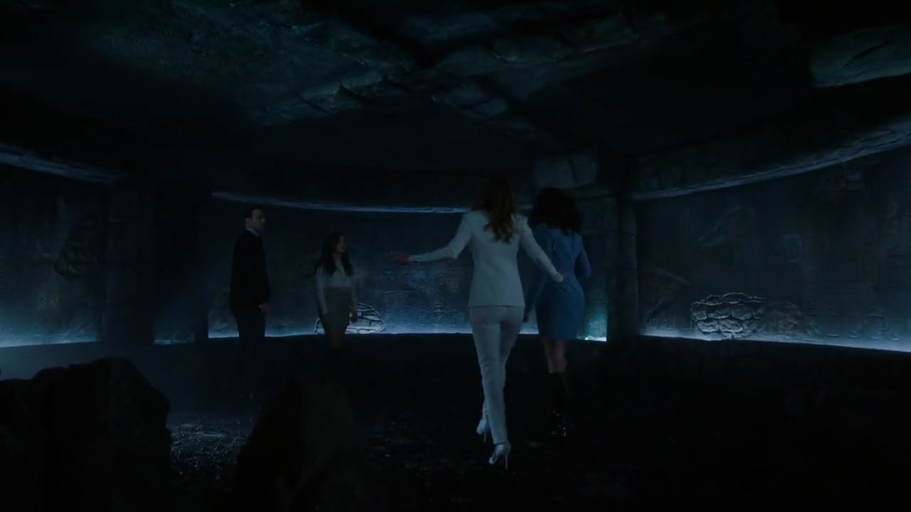 Charmed-Online-dot-nl_Charmed-1x15SwitchesAndStones00073.jpg