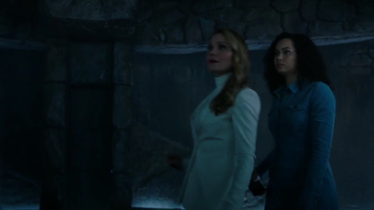 Charmed-Online-dot-nl_Charmed-1x15SwitchesAndStones00074.jpg