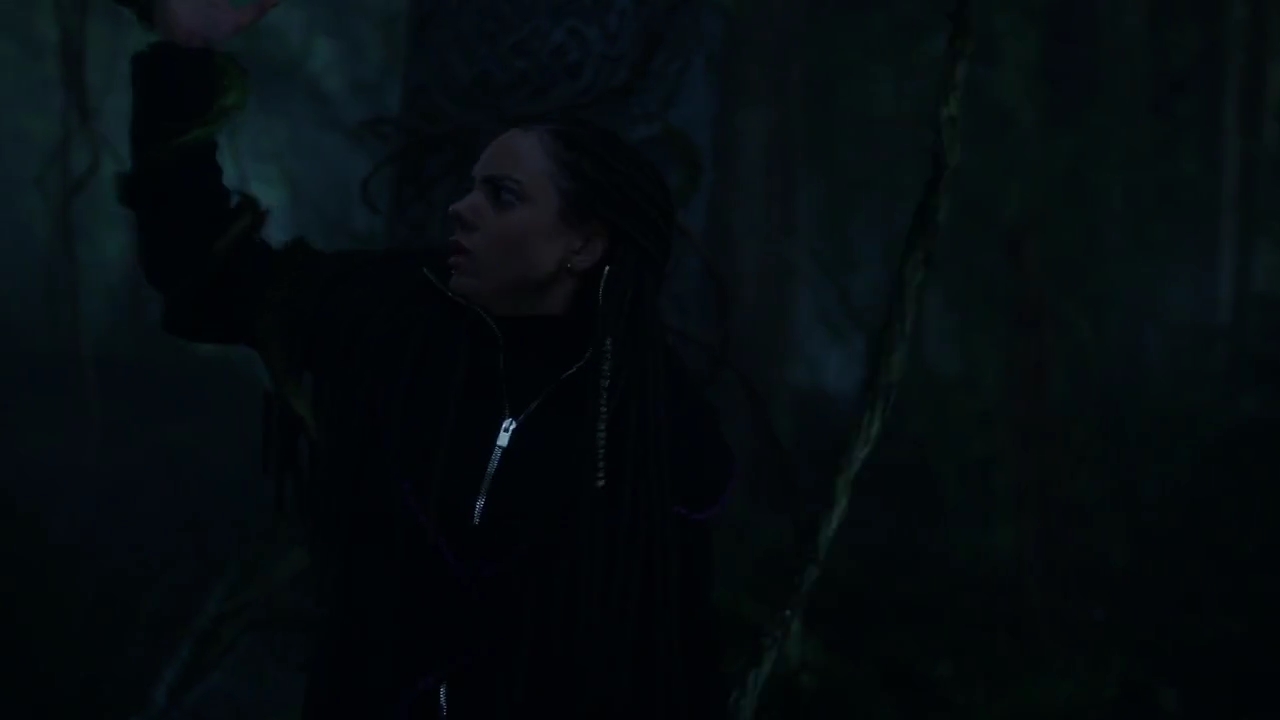 Charmed-Online-dot-nl_Charmed-1x15SwitchesAndStones00287.jpg