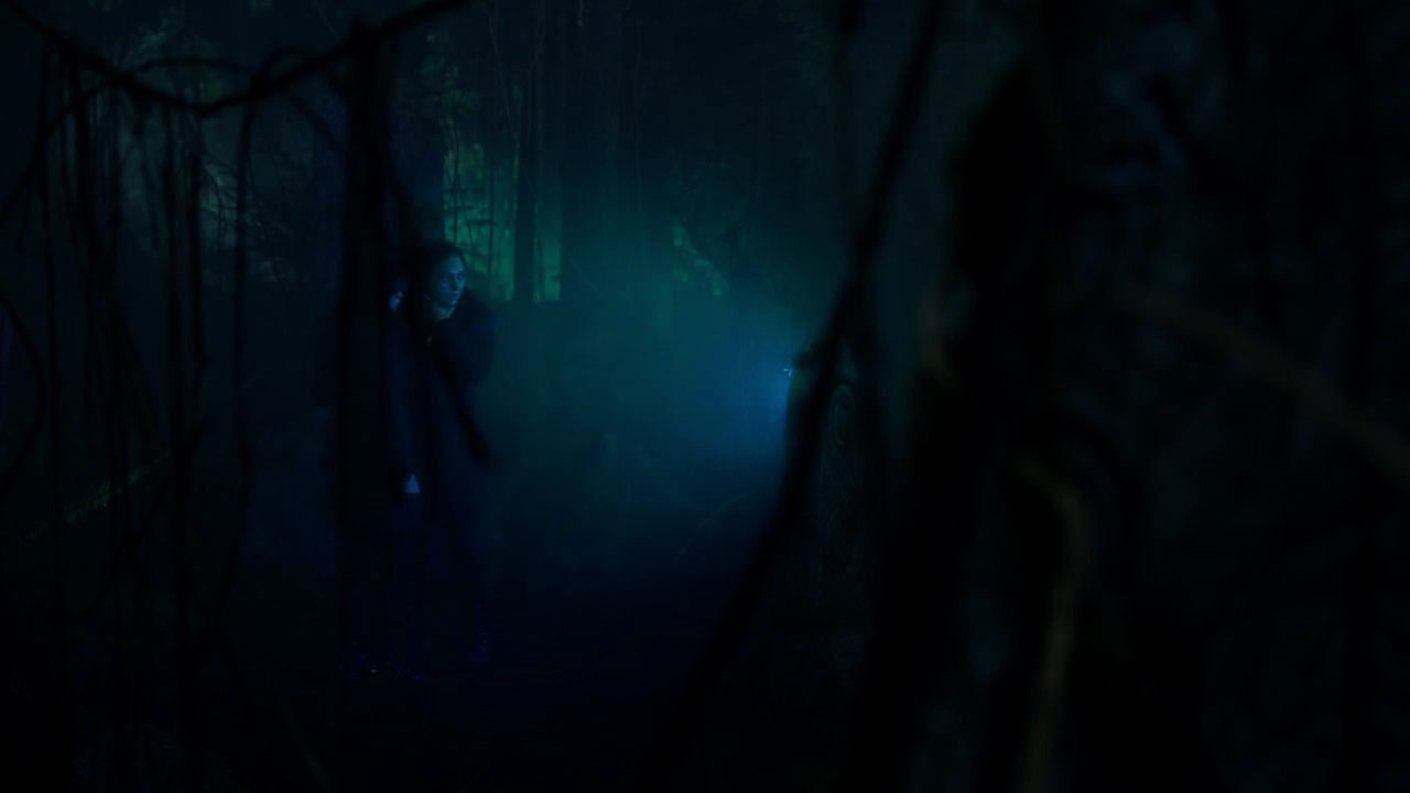 Charmed-Online-dot-nl_Charmed-1x15SwitchesAndStones00322.jpg