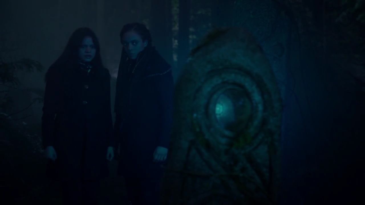 Charmed-Online-dot-nl_Charmed-1x15SwitchesAndStones00330.jpg