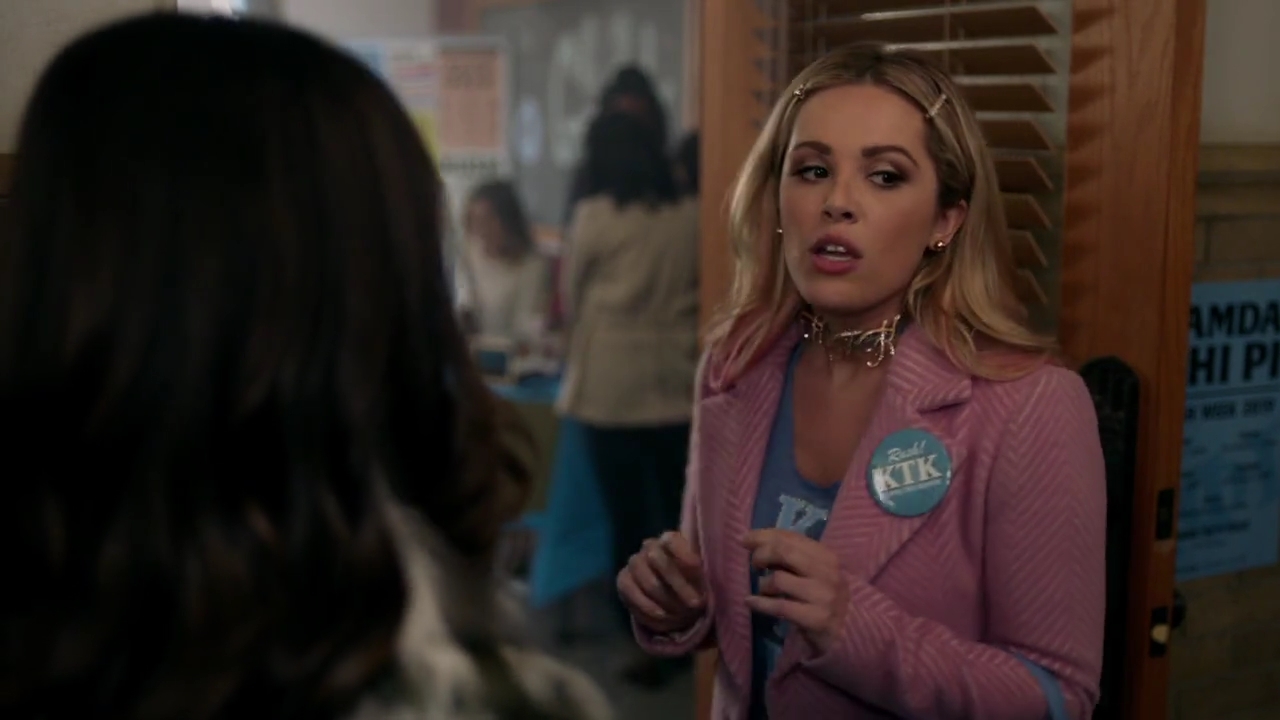 Charmed-Online-dot-nl_Charmed-1x15SwitchesAndStones00393.jpg