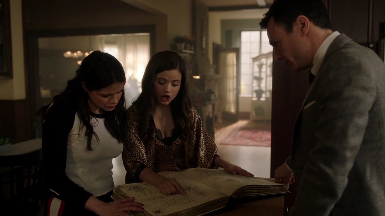 Charmed-Online-dot-nl_Charmed-1x15SwitchesAndStones00686.jpg