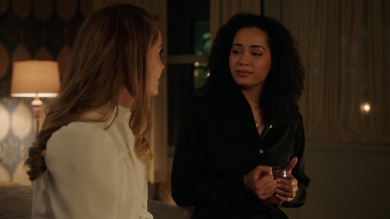 Charmed-Online-dot-nl_Charmed-1x15SwitchesAndStones02291.jpg