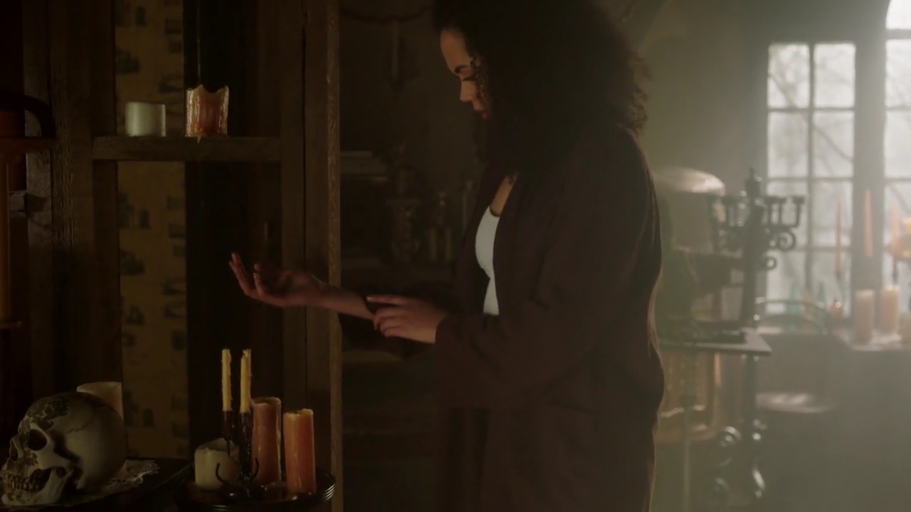 Charmed-Online-dot-nl_Charmed-1x16MementoMori01371.jpg