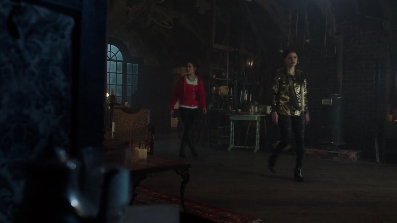 Charmed-Online-dot-nl_Charmed-1x16MementoMori01671.jpg