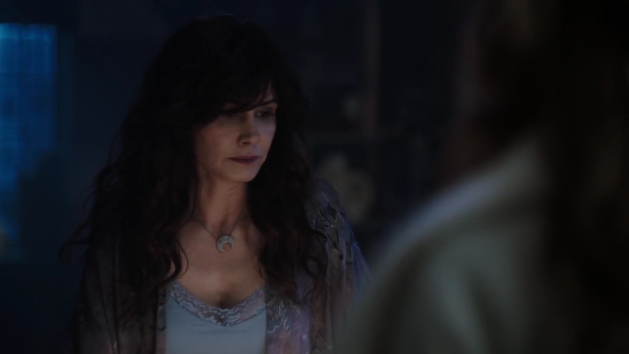 Charmed-Online-dot-nl_Charmed-1x16MementoMori01928.jpg
