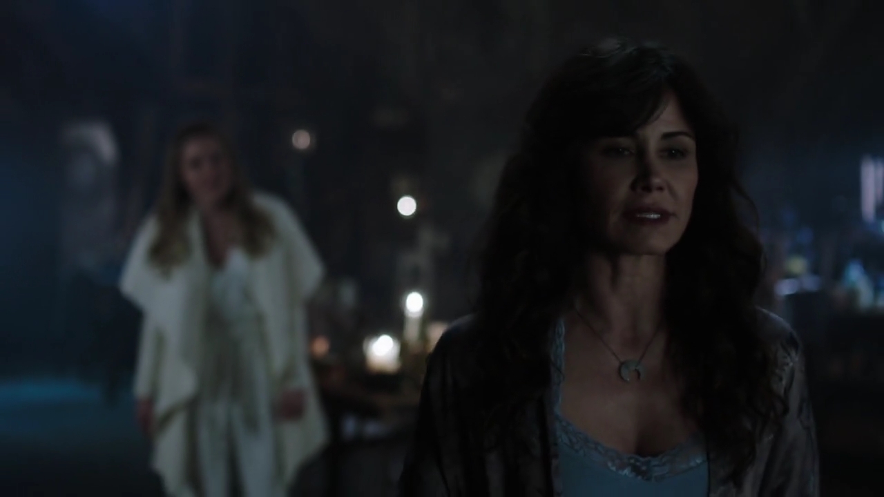 Charmed-Online-dot-nl_Charmed-1x16MementoMori01977.jpg