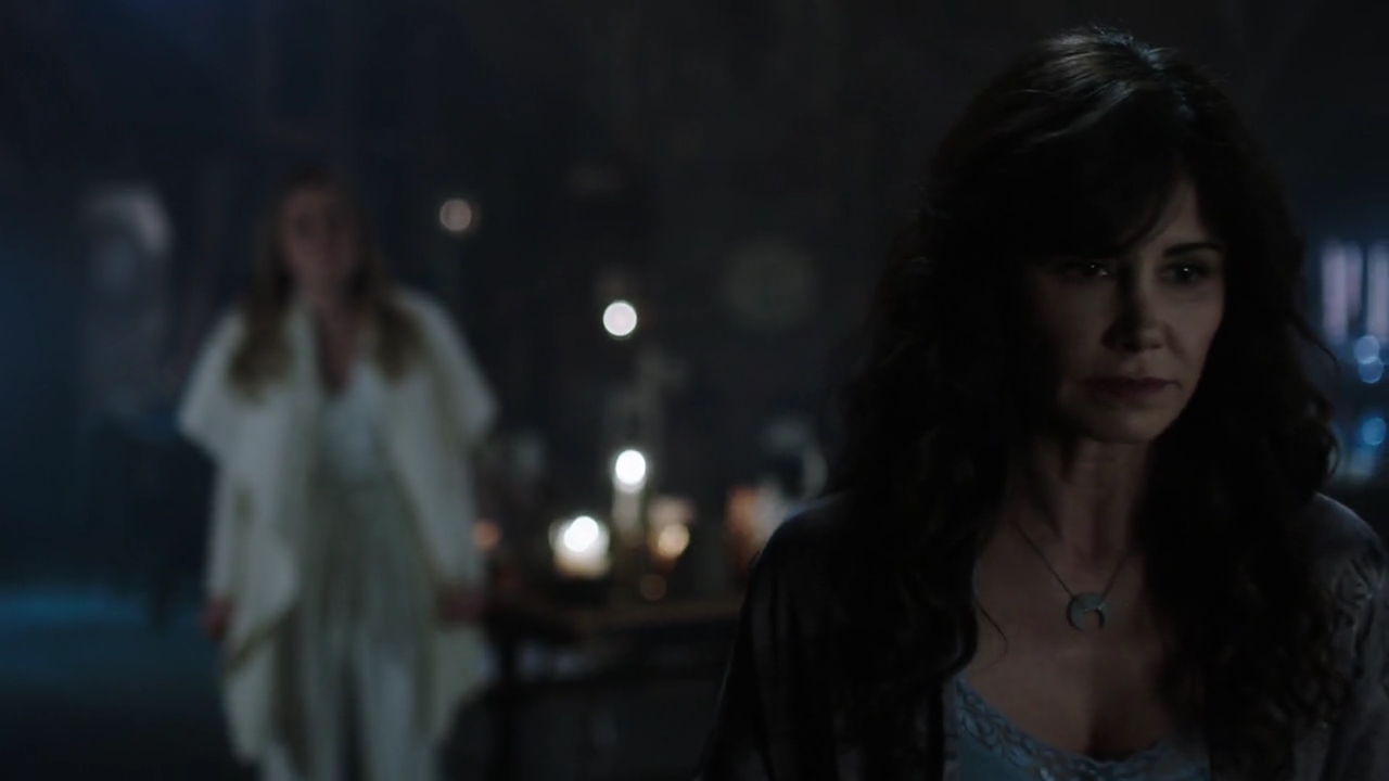 Charmed-Online-dot-nl_Charmed-1x16MementoMori01978.jpg