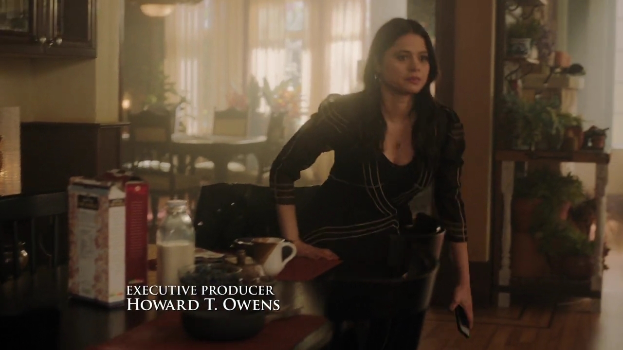 Charmed-Online-dot-nl_Charmed-1x17Surrender00181.jpg
