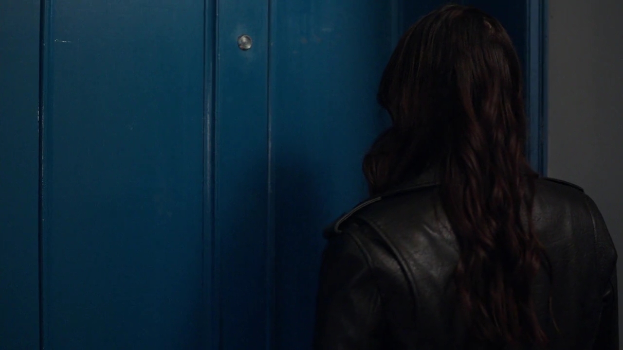 Charmed-Online-dot-nl_Charmed-1x17Surrender00260.jpg