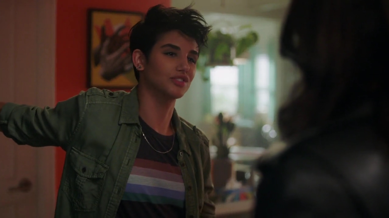 Charmed-Online-dot-nl_Charmed-1x17Surrender00274.jpg