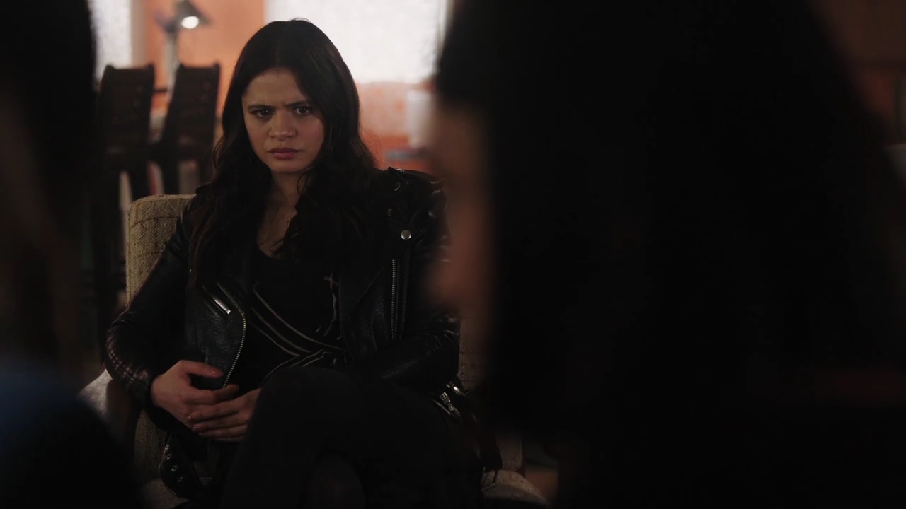 Charmed-Online-dot-nl_Charmed-1x17Surrender00341.jpg