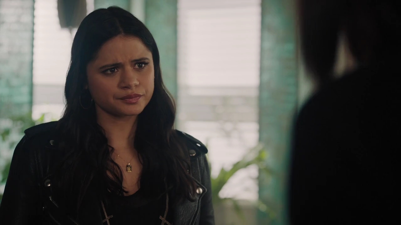 Charmed-Online-dot-nl_Charmed-1x17Surrender00372.jpg