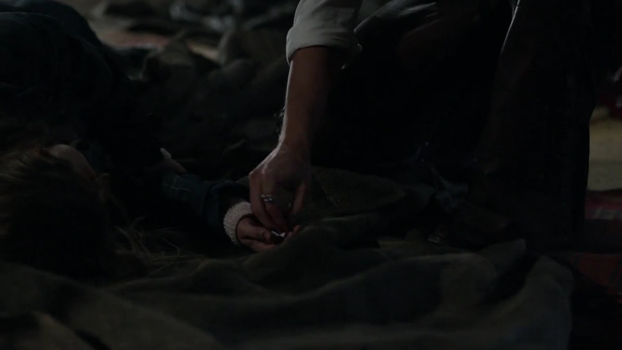 Charmed-Online-dot-nl_Charmed-1x17Surrender00484.jpg