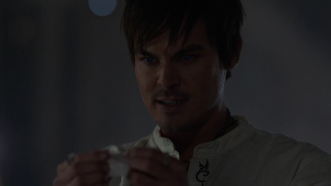 Charmed-Online-dot-nl_Charmed-1x17Surrender00488.jpg