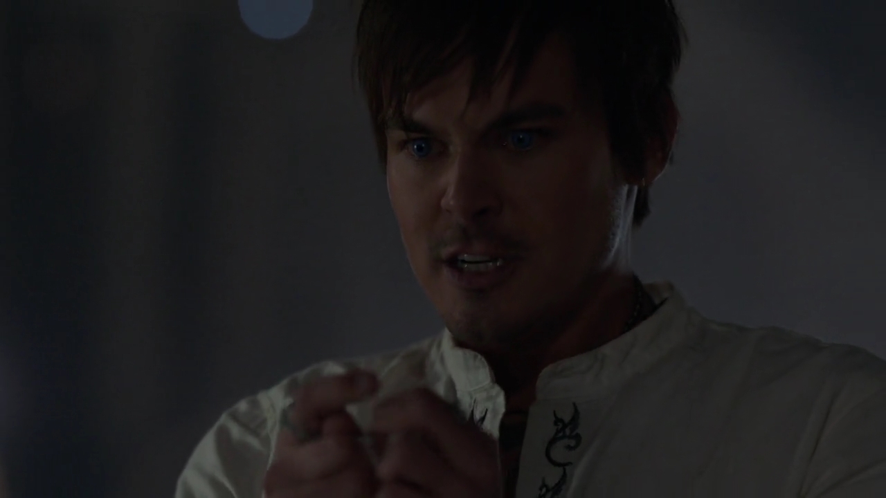 Charmed-Online-dot-nl_Charmed-1x17Surrender00490.jpg